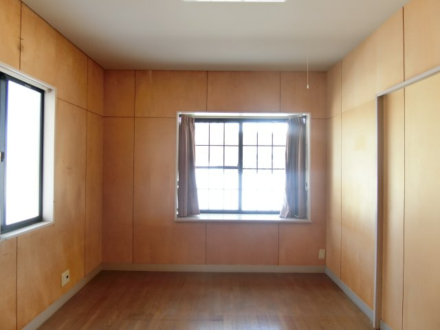 西福原9丁目戸建の洋室