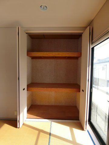 西福原9丁目戸建の収納