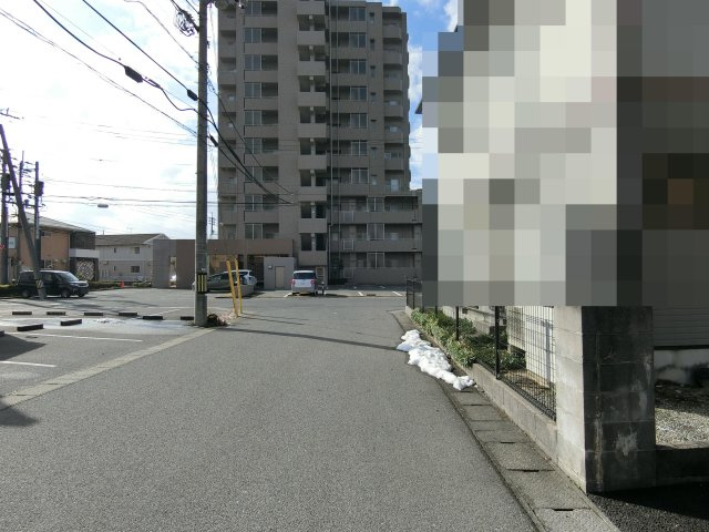 西福原9丁目戸建の前面道路含む現地写真