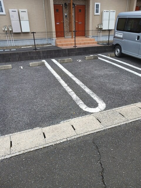 グレースサニーヴィラの駐車場