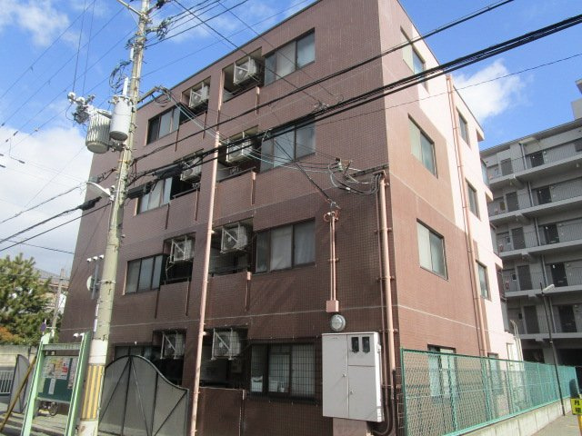 尼崎市南武庫之荘３丁目の一棟マンションの外観