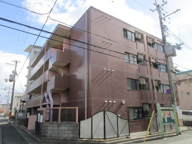 尼崎市南武庫之荘３丁目の一棟マンションの外観