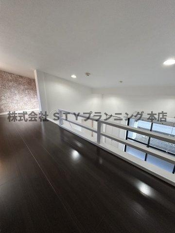 仲介手数料０円！アンリュエの洋室