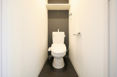 【トイレ】 | アドバンス大阪城ベレッツァ | 落ち着いた色調のトイレです