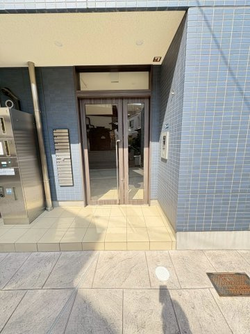 SHANNONのエントランス