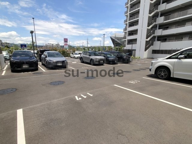 茨木ICOCITY WestCourtの駐車場