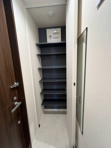 安泰ビルの玄関