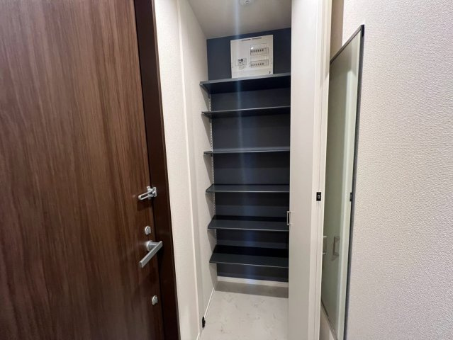 安泰ビルの玄関