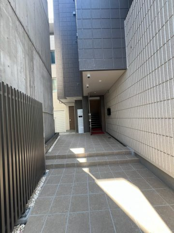 安泰ビルのエントランス