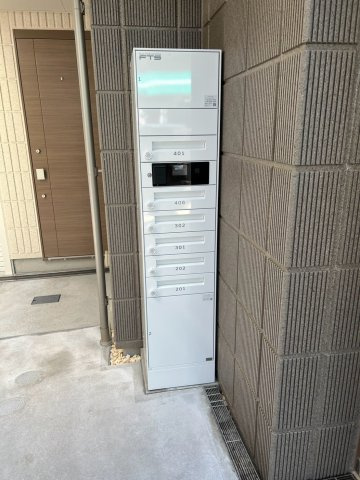 安泰ビルのエントランス