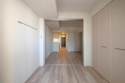 【居間・リビング】 | アーバネックス心斎橋EAST | ゆったり過ごせる居間です