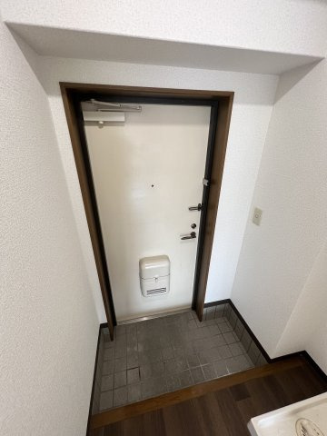 ラ・カーザフェリーチェの玄関