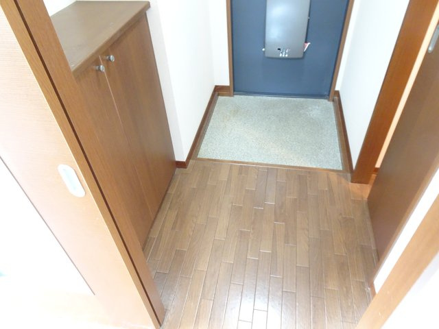 クレールロジュマンの玄関