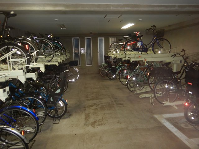 レヴィールガーデン亀戸の駐車場