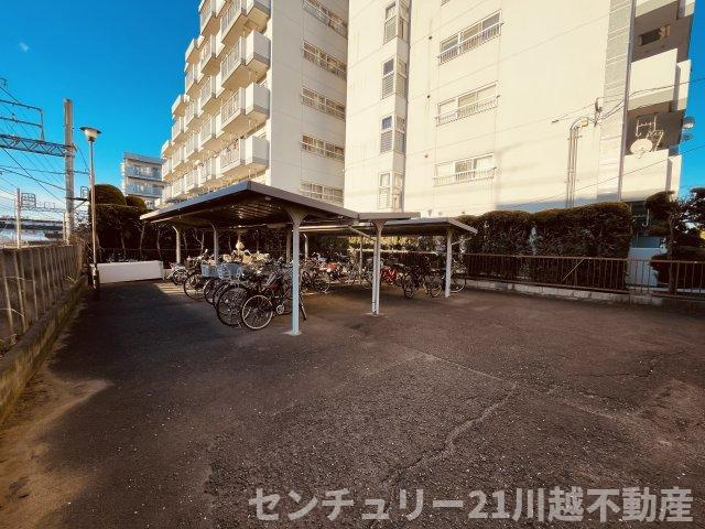 グロリアスマンションミフジ壱号館213オーナーチェンジの駐輪場