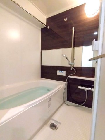 ファミール川越の浴室|コンパクトで使いやすいお風呂です