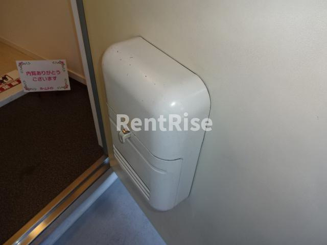 ミナミブルータウン光与の玄関|玄関ポスト