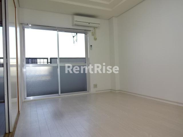 ミナミブルータウン光与の洋室|南西洋室