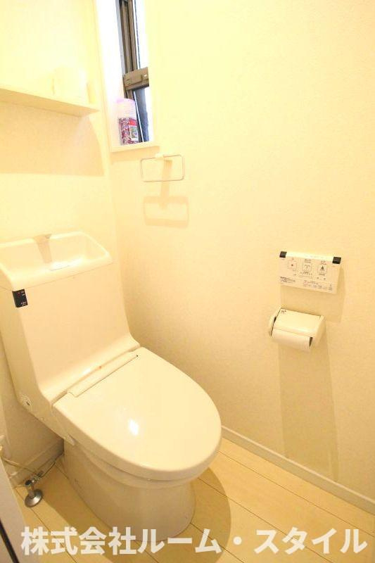 本牧原戸建のトイレ|※居住前のお写真となります。