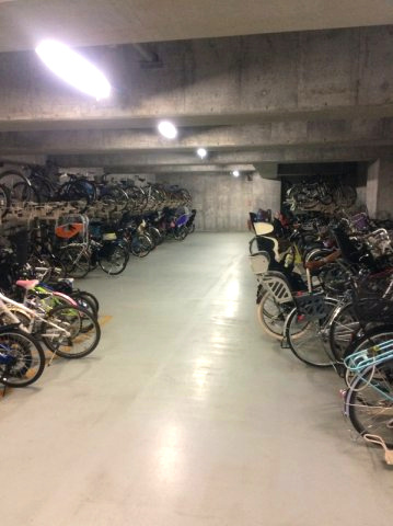 リエトコート武蔵小杉　ザ・クラッシィタワーの駐輪場