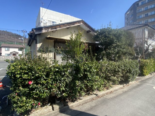 御山町　解体更地渡しの前面道路含む現地写真