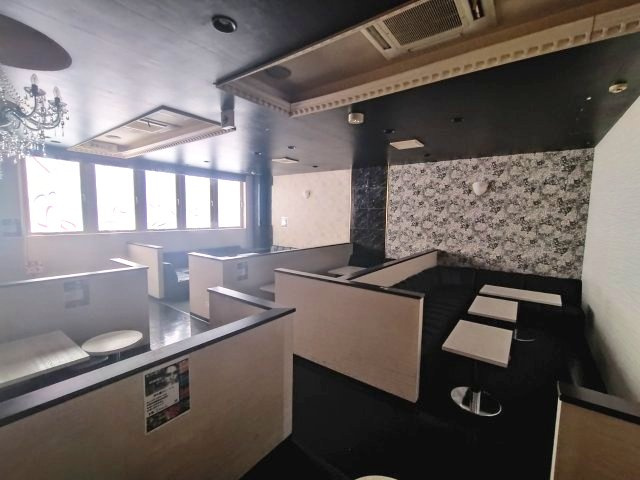 花笑ビルパリスの内装