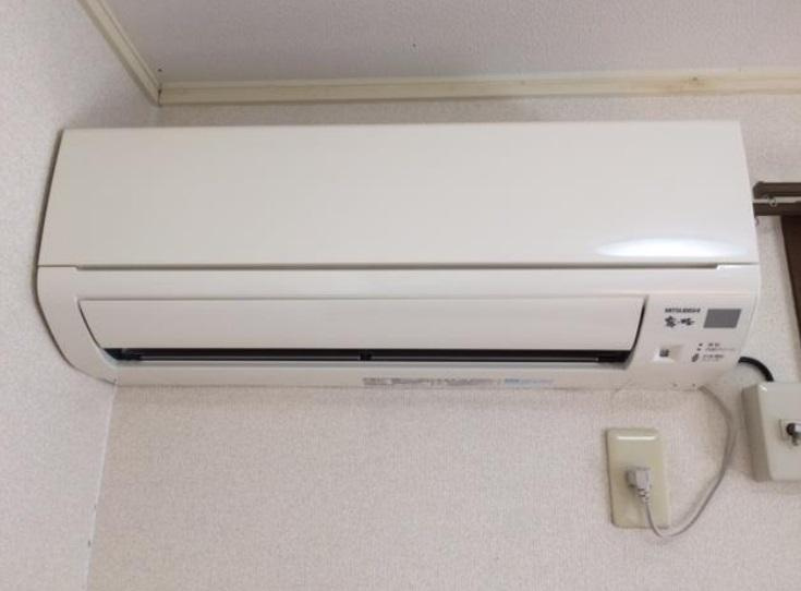 ウィットフィールドハウスのその他|部屋によっては、別タイプのエアコン設置の場合あり
