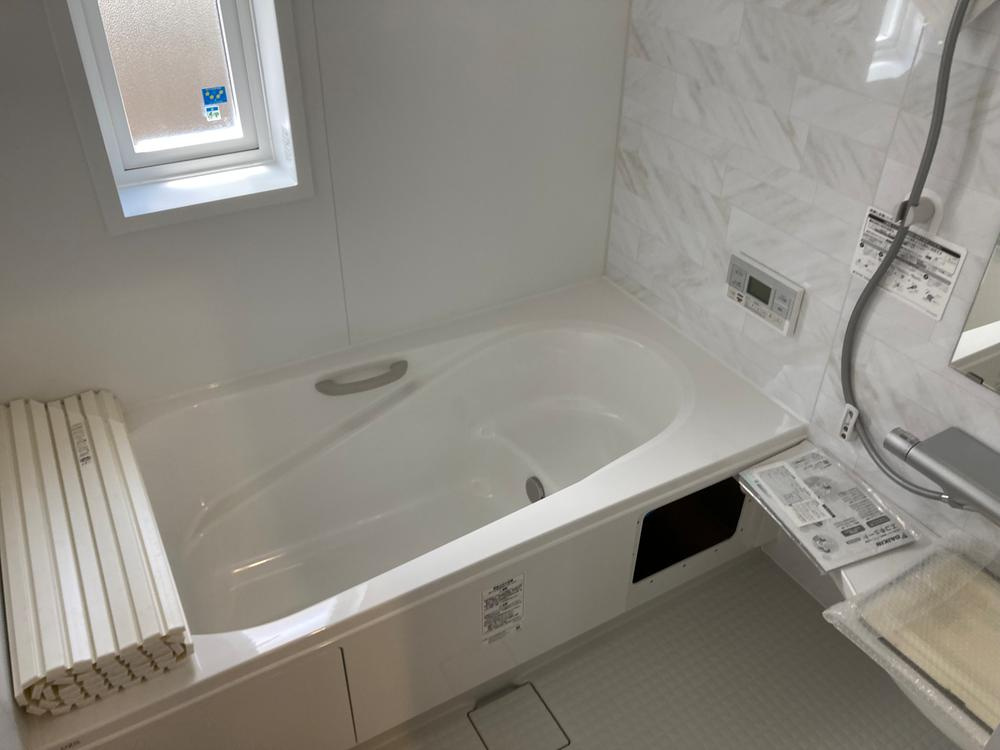 大平町下皆川　新築戸建1の浴室