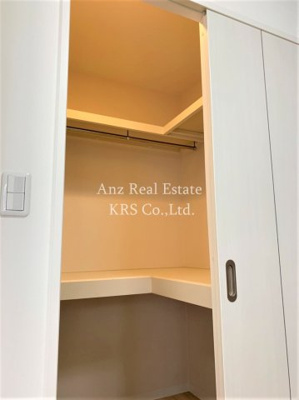 【収納】 | サニーハウス南堀江 | 収納スペースには奥行きがあり大変便利！WIC！