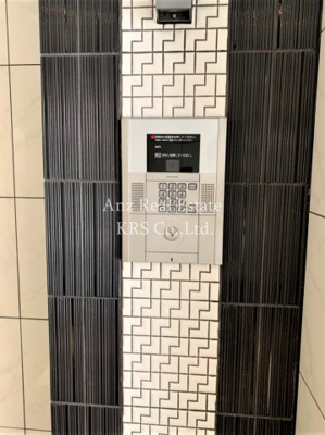 【セキュリティ】 | サニーハウス南堀江 | 来訪者を画像で確認できるモニタ付きインターホンを装備！