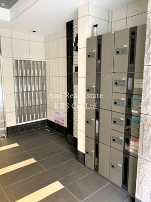 【その他共用部分】 | サニーハウス南堀江 | 大切な荷物の受け取りに便利な宅配ボックス設置！