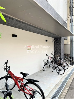 【その他】 | サニーハウス南堀江 | エントランス横にある自転車置場！