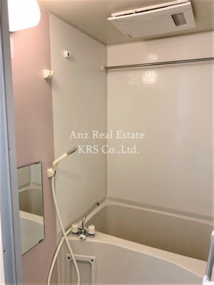 【浴室】 | サニーハウス南堀江 | 雨の日でも安心して洗濯物が干せる浴室乾燥機付き♪