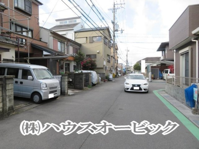 宇治市 槇島町薗場 中古一戸建て（建て替え用地可・空家）の前面道路含む現地写真|前面道路含む現地写真です