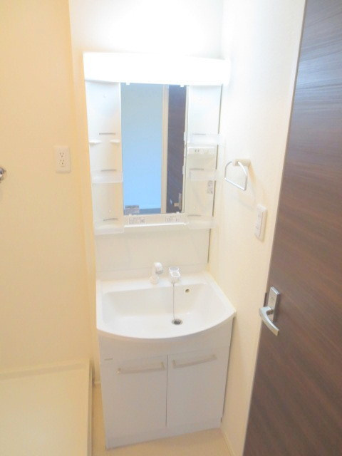 エテルナ千住大橋の洗面所|★シャンプードレッサー★
