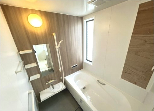 大津市朝日2丁目　中古戸建の浴室