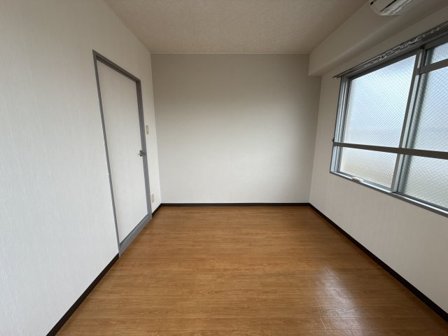 ライフコート市川の寝室