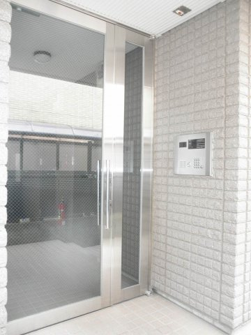 アネシス目白台のエントランス