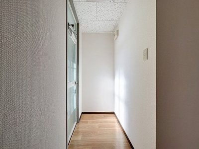 【玄関】 | よこいビックガーデンビル