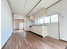 売中古戸建　中央区大人見町の居間・リビング