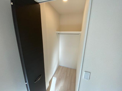 【収納】 | 木更津市吾妻１丁目新築アパート | ウォークインクローゼット（イメージ）