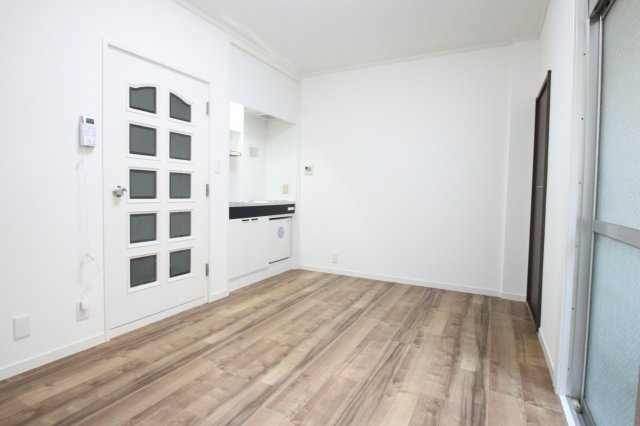 エリトーハイツの洋室