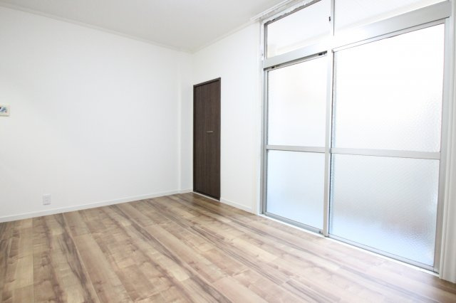 エリトーハイツの洋室