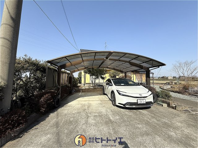 筑後市鶴田中古住宅の駐車場