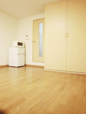 【内装】 | シャルマン | シングルベットは付いておりません