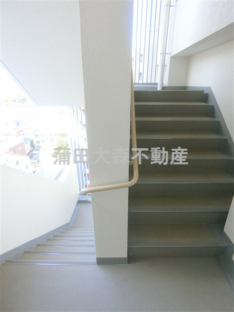 コスモヴィータ蒲田アイリススクエアのその他共用部分|共用階段