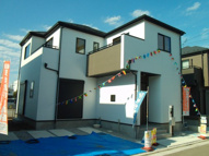 川越市宮元町　4LDK+カースペース2台+WIC+フリースペース　新築戸建ての画像