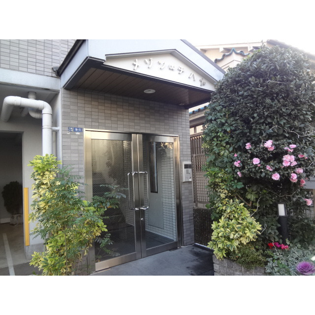 メゾン・チハヤのエントランス