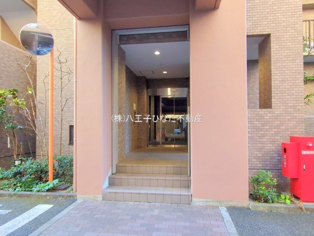 祝：成約済み　タウンズ八王子オーキッドパレス　八王子市　中古マンションのエントランス|～仲介手数料無料☆八王子ひなた不動産～タウンズ八王子オーキッドパレス