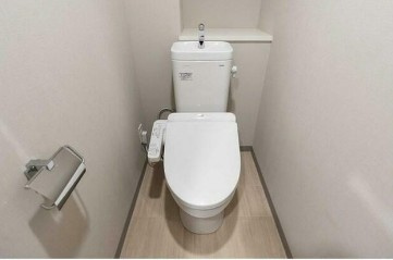 【トイレ】 | ラクラス中野南台 | 温水洗浄便座。